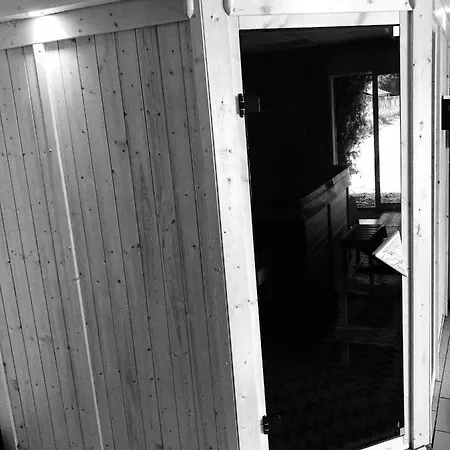 Le Blockhaus De Et Alojamento de Acomodação e Pequeno-almoço Domleger-Longvillers